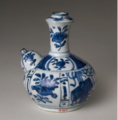 Un florero de cerámica

El contenido generado por IA puede ser incorrecto.